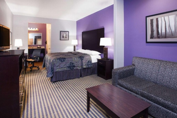 Super 8 by Wyndham Carthage TX image 21